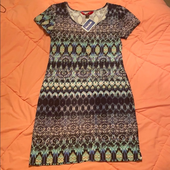 2 dresses - Picture 2 of 7